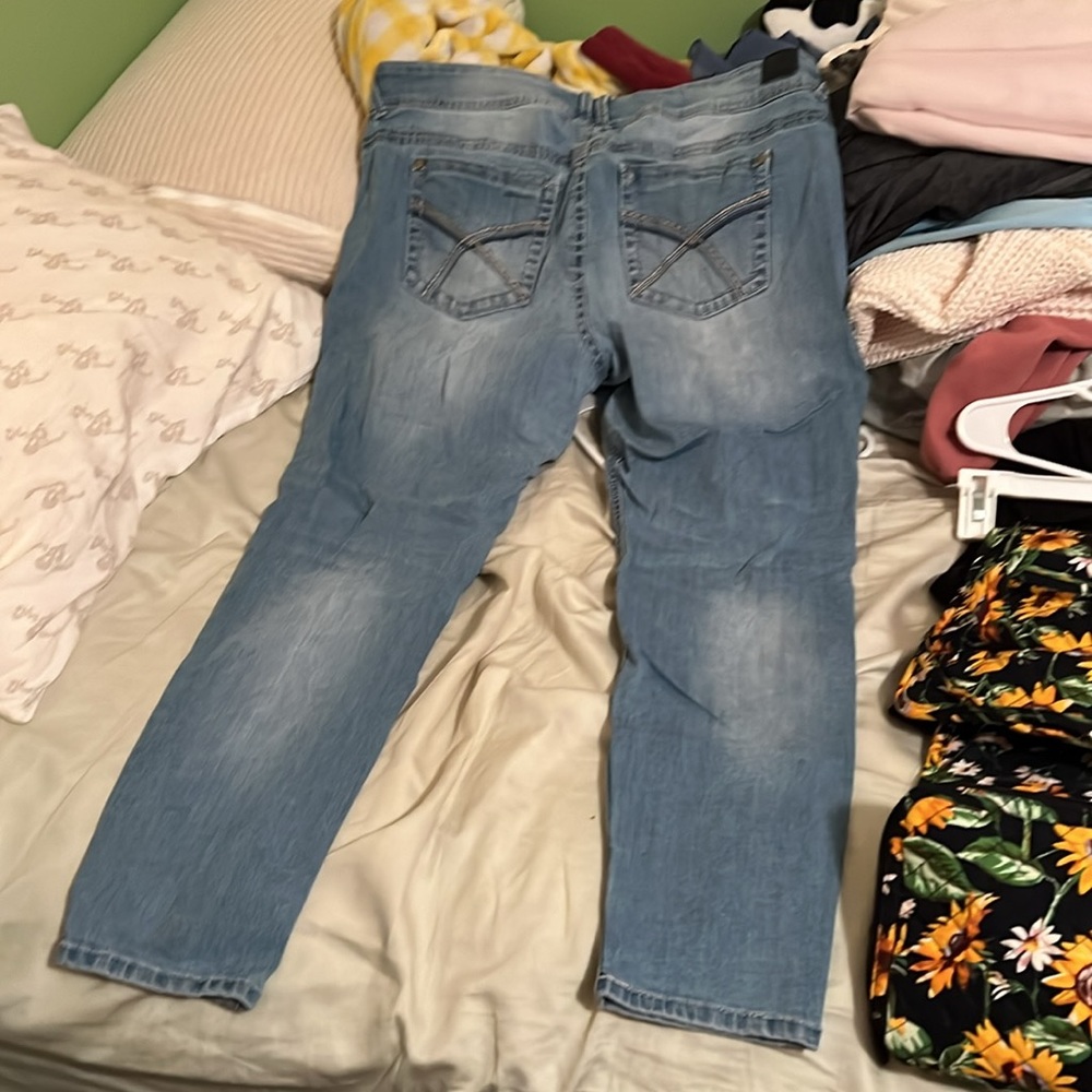 Jeans - Picture 2 of 2